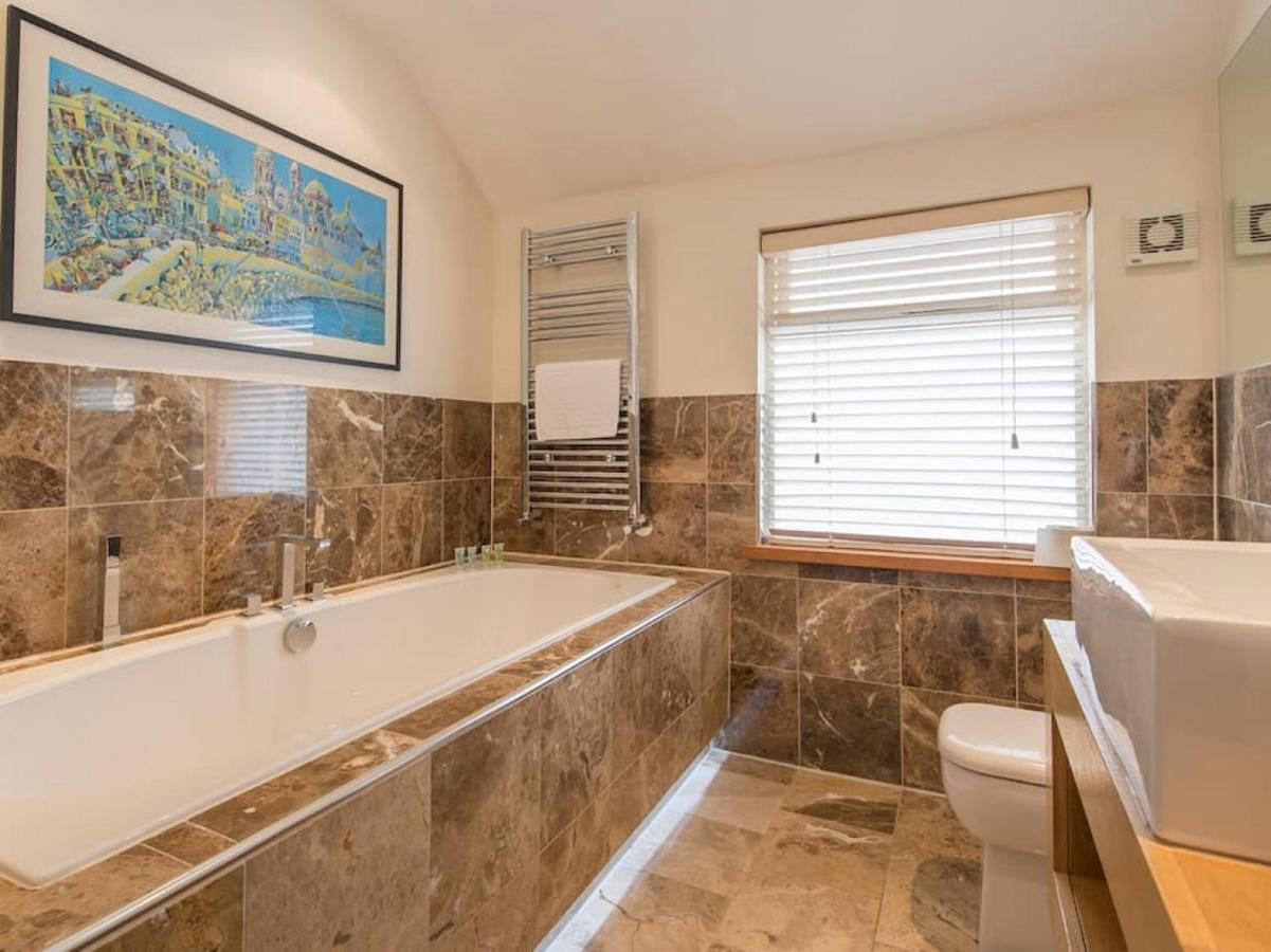 Spacious 4 Bedroom Character Home In Pontcanna Κάρντιφ Εξωτερικό φωτογραφία